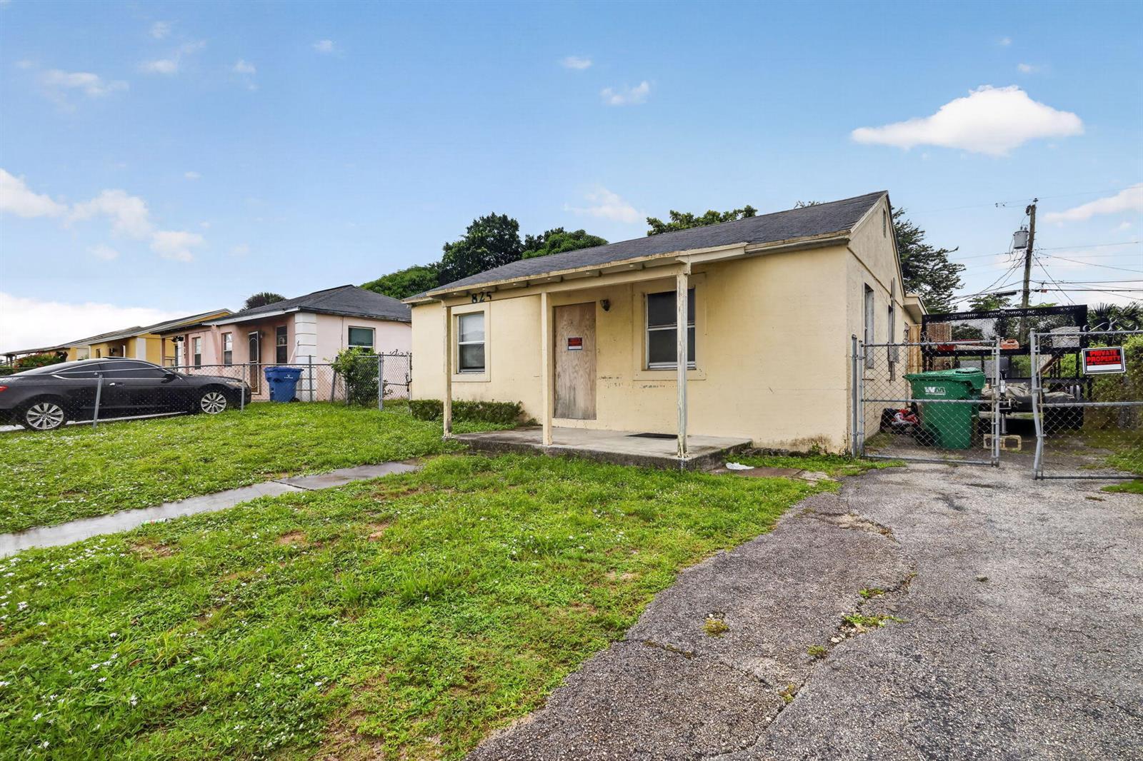 825 W 5th Street, Riviera Beach FL 33404 photo 3