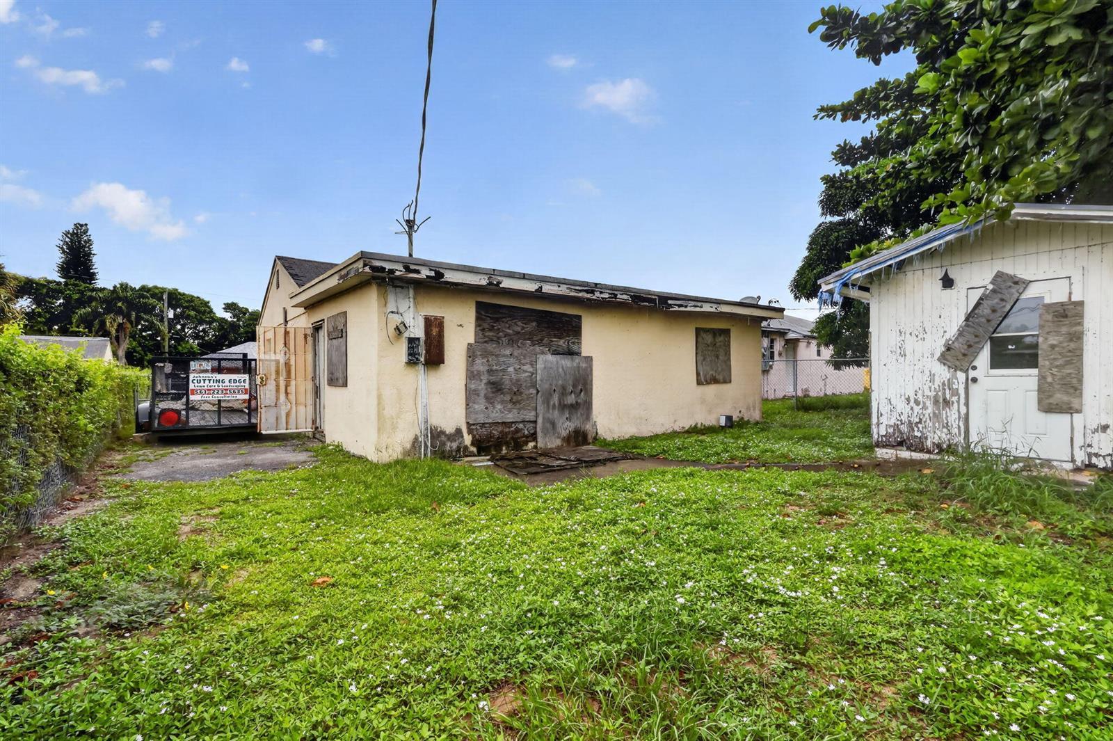 825 W 5th Street, Riviera Beach FL 33404 photo 4