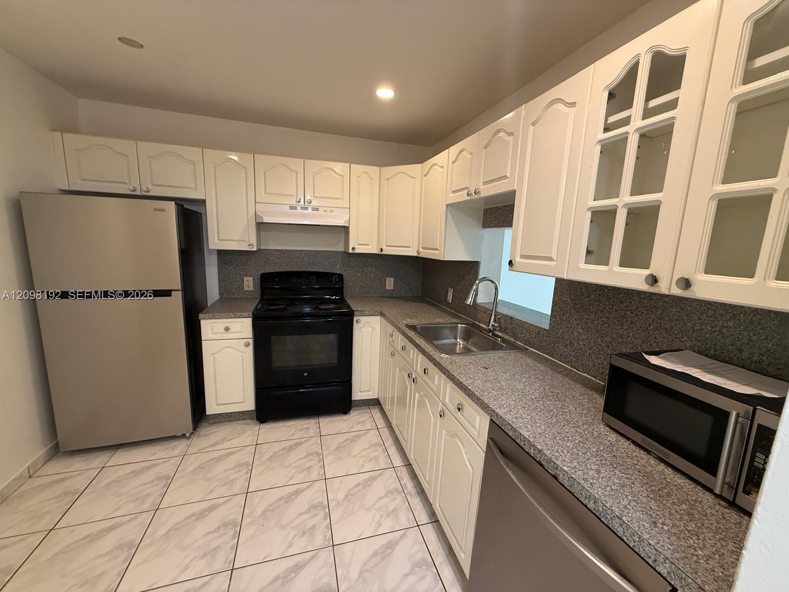 11905 NE 2nd Ave # C314, North Miami FL 33161 photo 2