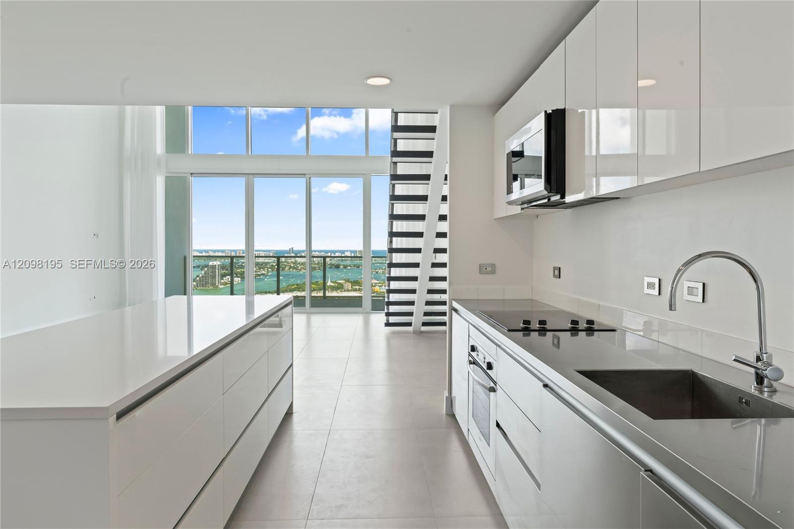 1040 Biscayne Blvd # 3802, Miami FL 33132 photo 5