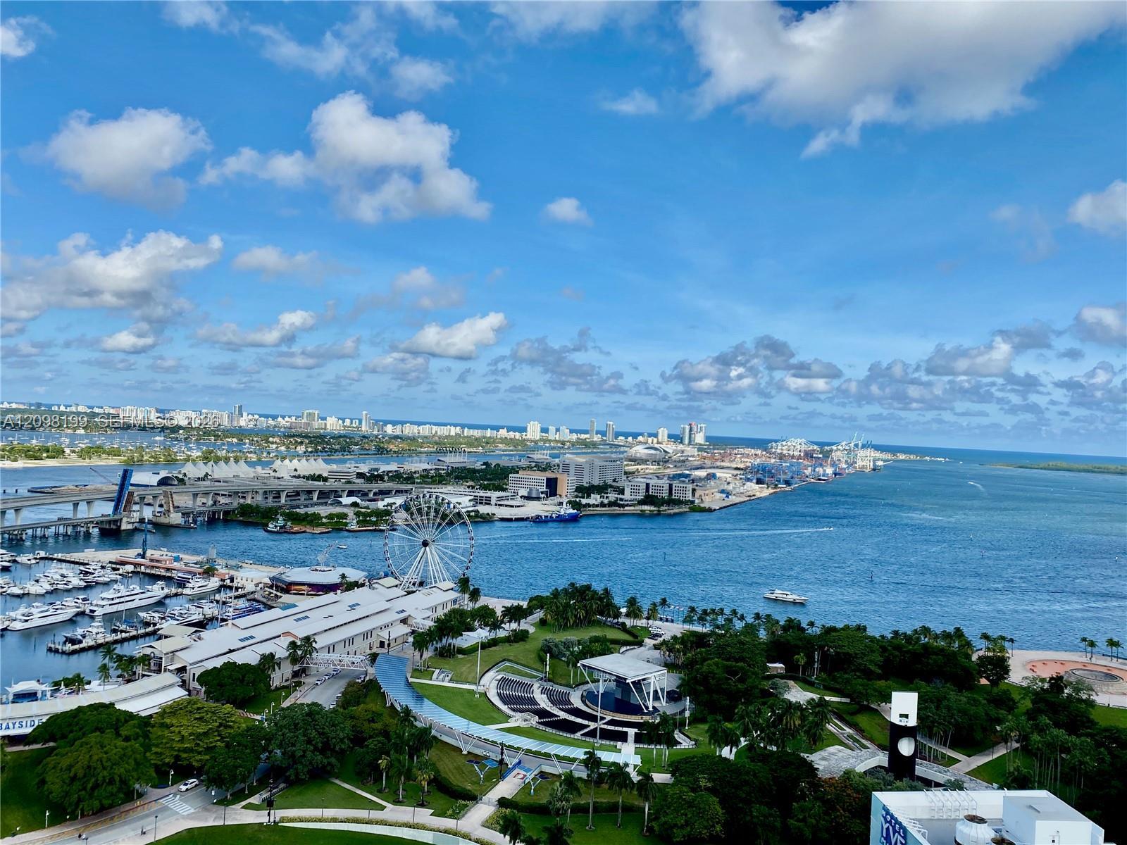 253 NE 2nd St # 3007, Miami FL 33132 photo 2