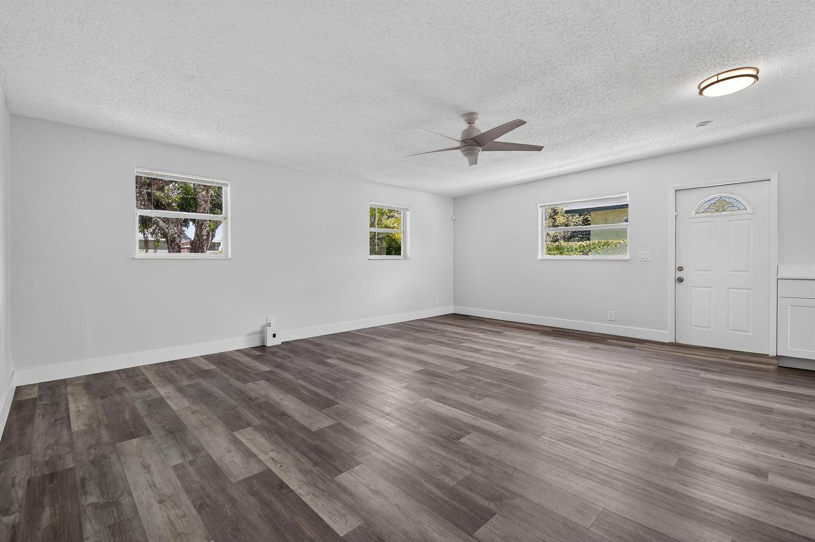 1025 W 7TH Street, Riviera Beach FL 33404 photo 5