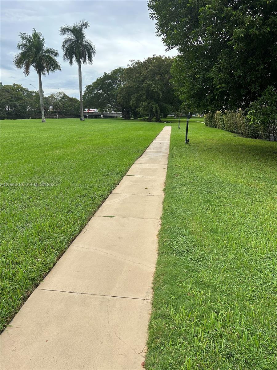 8335 SW 72nd Ave # 203D, Miami FL 33143 photo 2