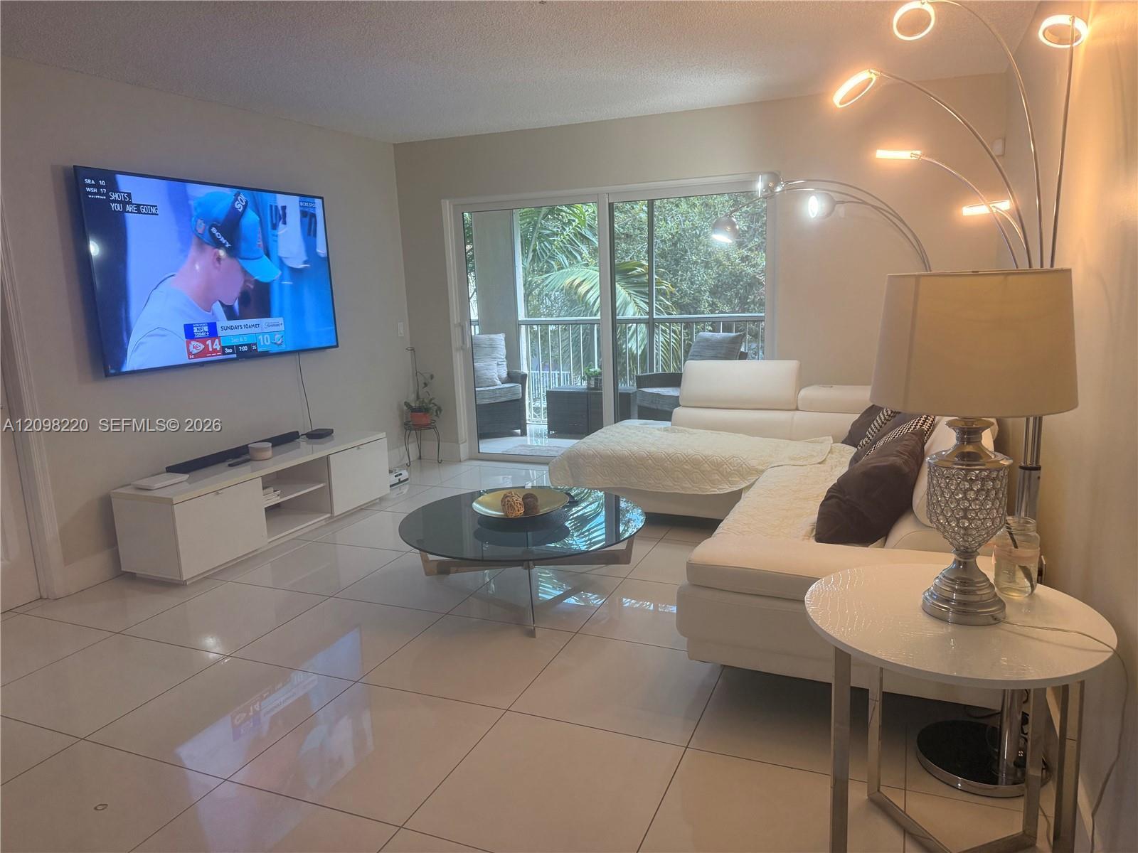 430 S Park Rd # 302, Hollywood FL 33021 photo 2