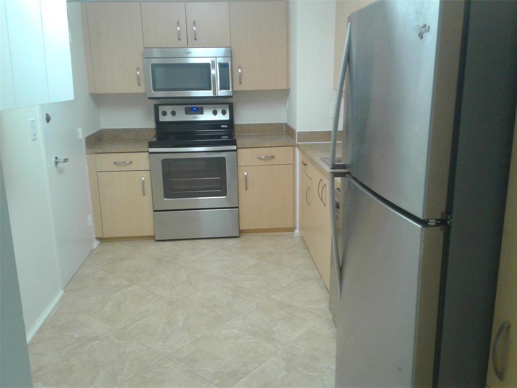 9195 COLLINS Avenue # 709, Surfside FL 33154 photo 4