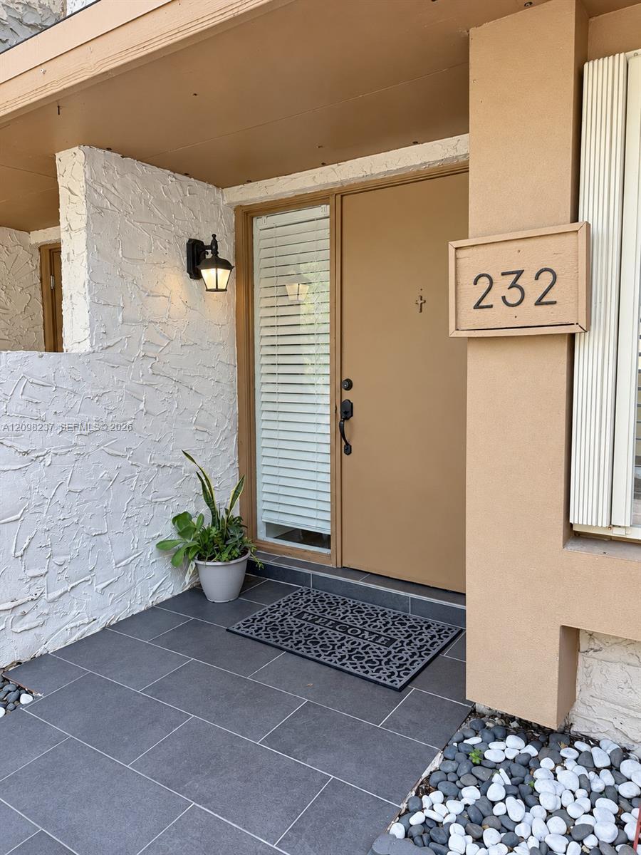 232 Wimbledon Lake Dr # 232, Plantation FL 33324 photo 2