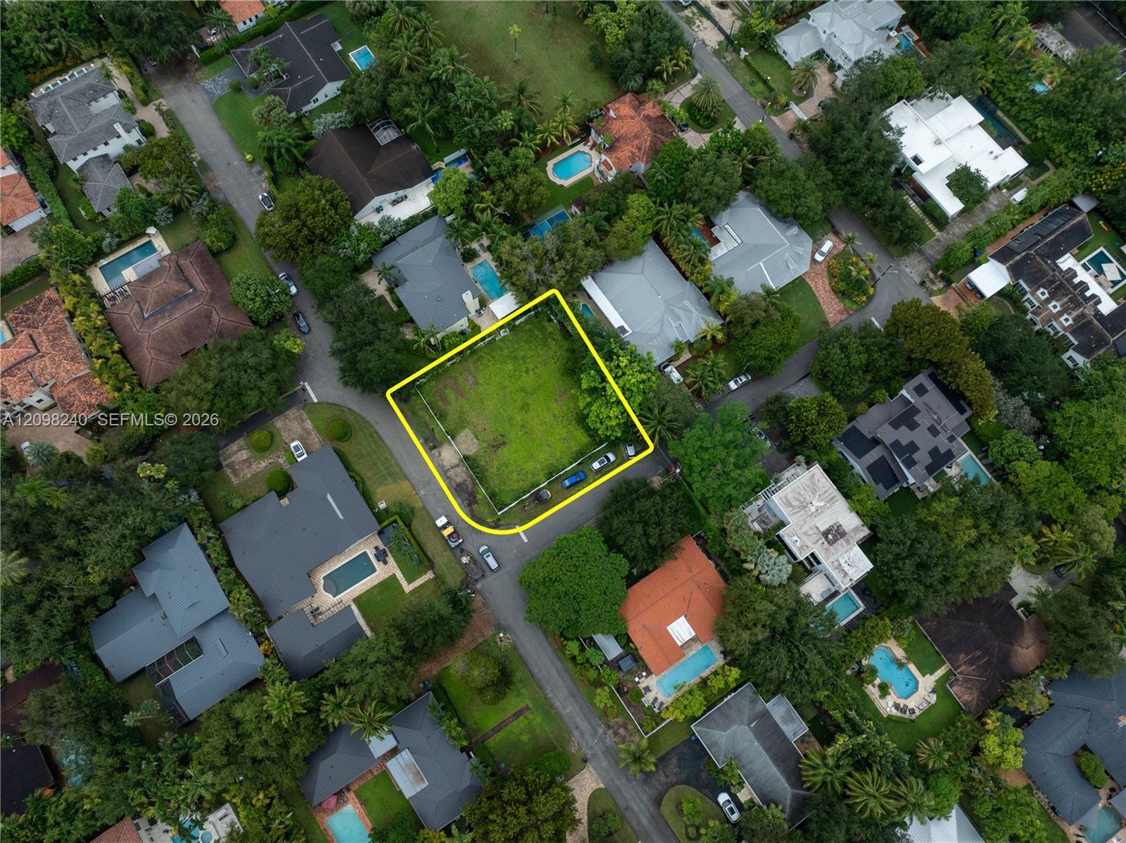 6001 SW 82nd St, South Miami FL 33143 photo 2