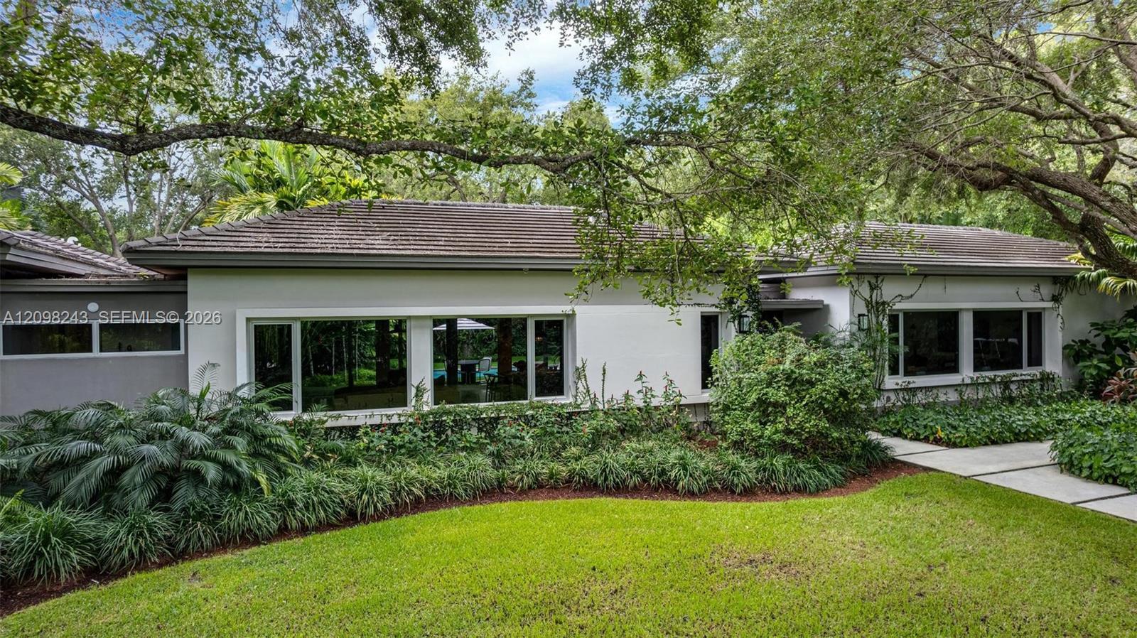 6080 SW 102nd St, Pinecrest FL 33156 photo 3