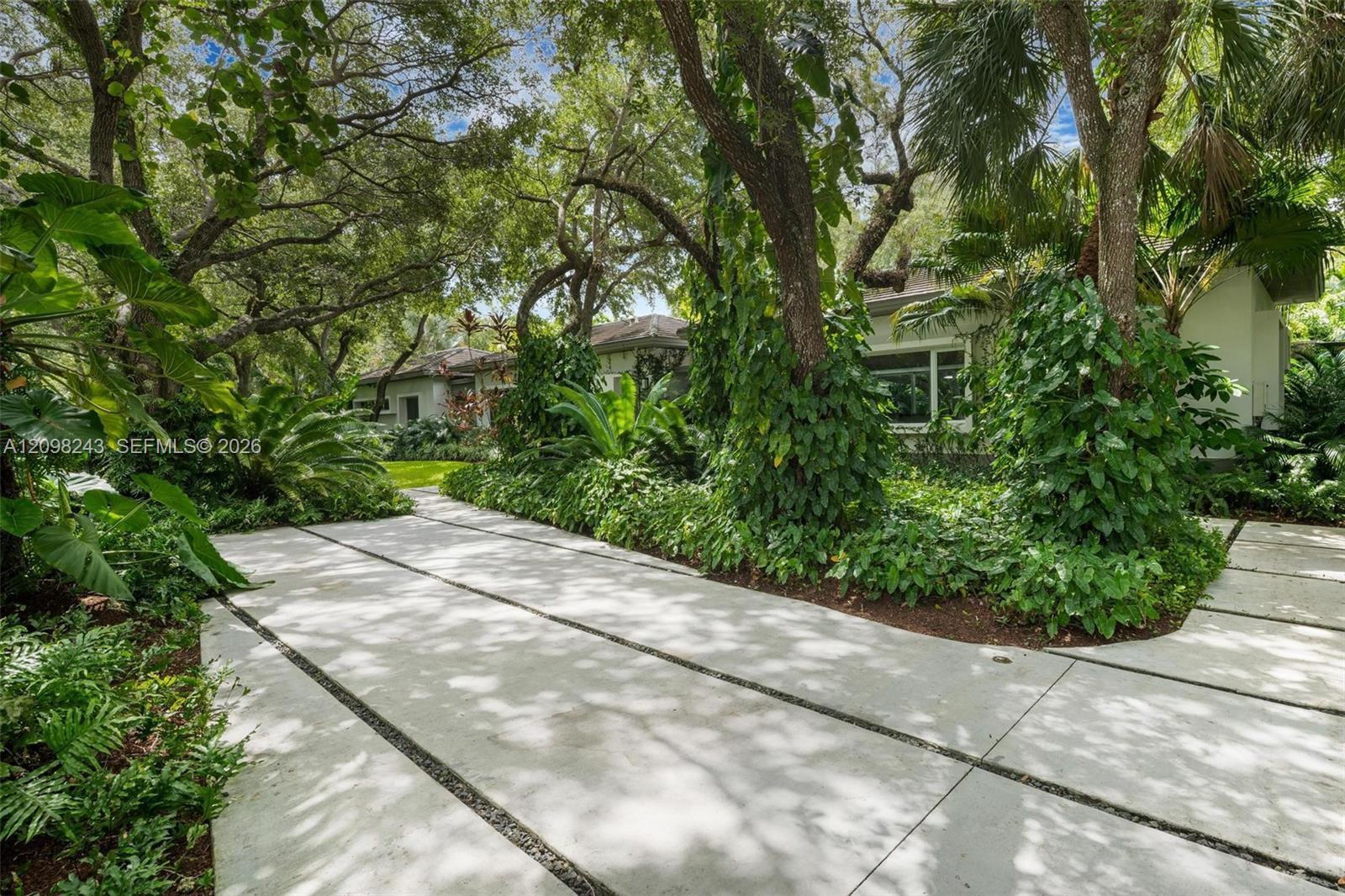 6080 SW 102nd St, Pinecrest FL 33156 photo 5