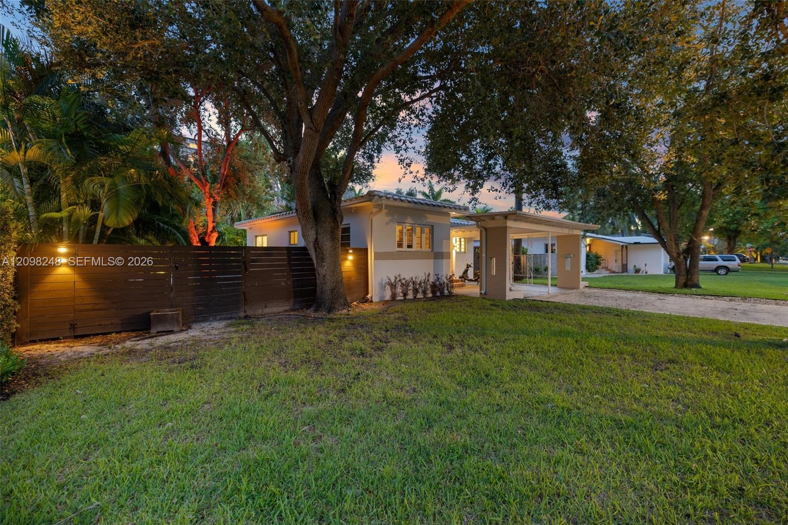 830 NE 72nd St, Miami FL 33138 photo 2