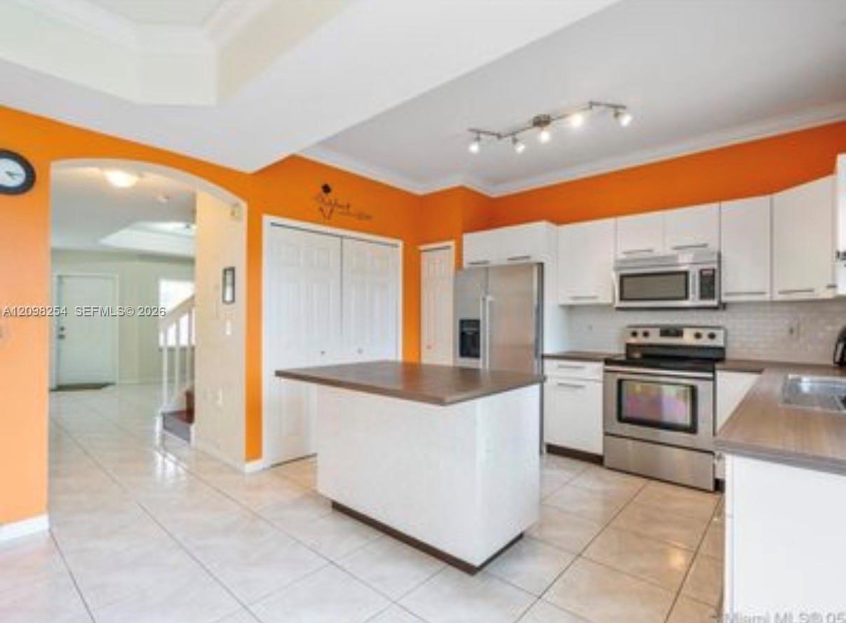 11528 NW 60th Ter # 475, Doral FL 33178 photo 4
