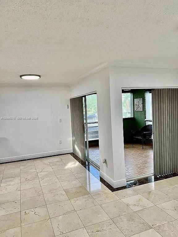 11183 NW 7th St # 20, Miami FL 33172 photo 5