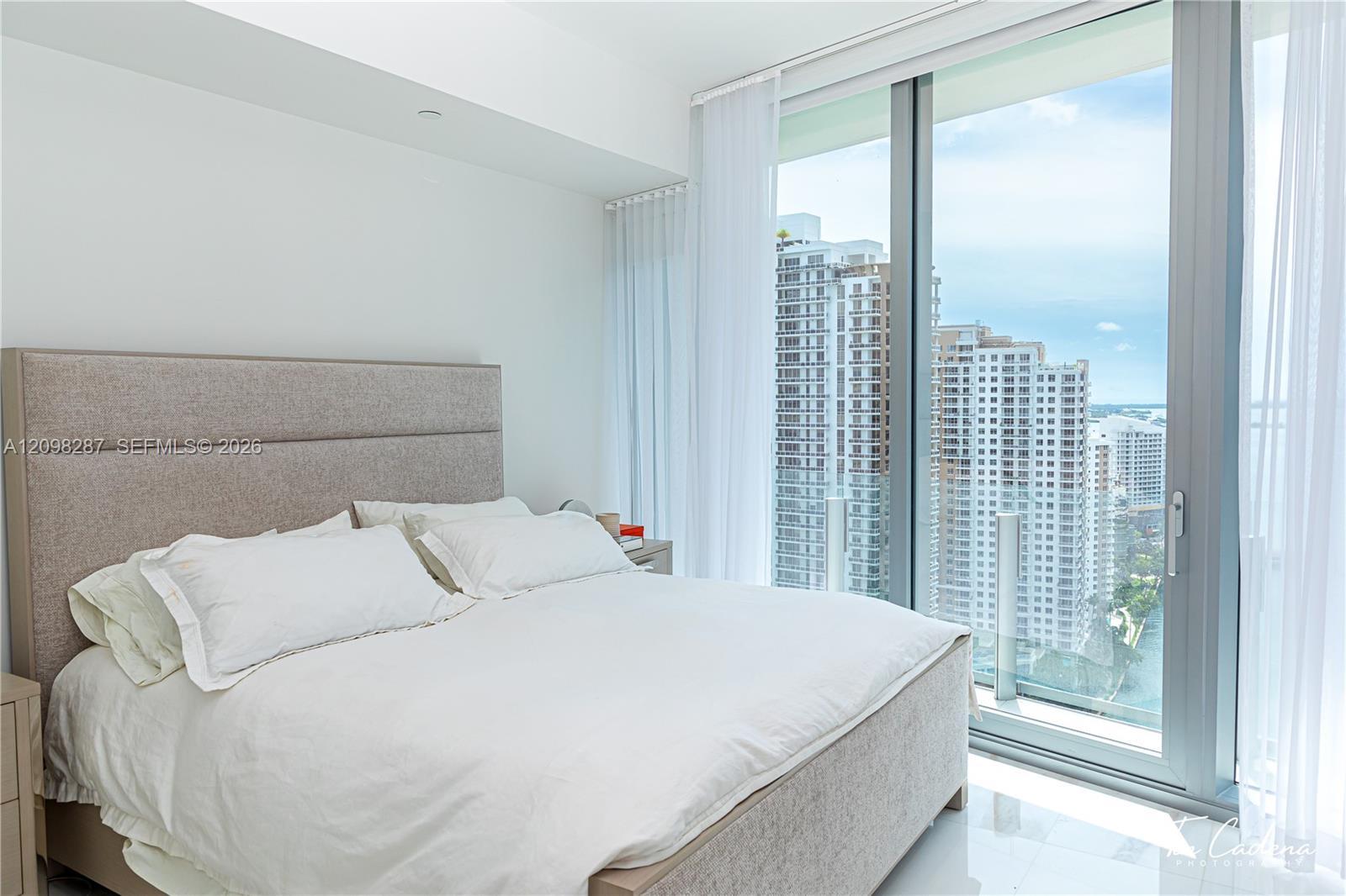 300 Biscayne Boulevard Way # 2606W, Miami FL 33131 photo 2