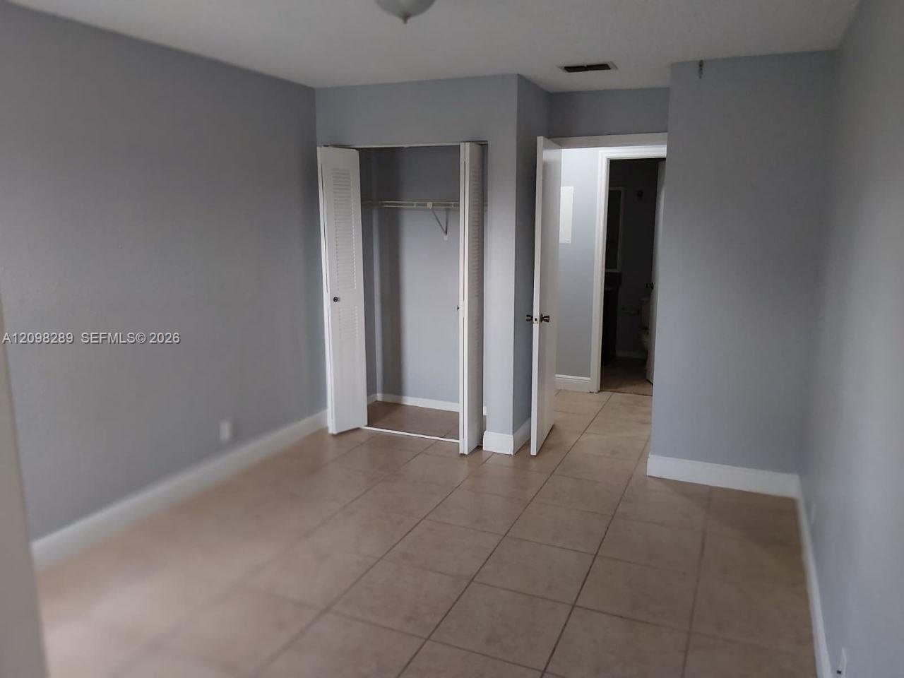 3400 N Pinewalk Dr N # 923, Margate FL 33063 photo 3