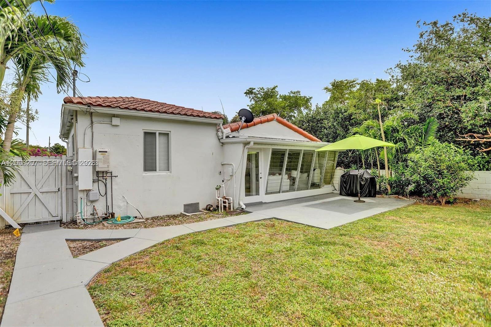 11401 NE 10 AVE, Miami FL 33161 photo 3