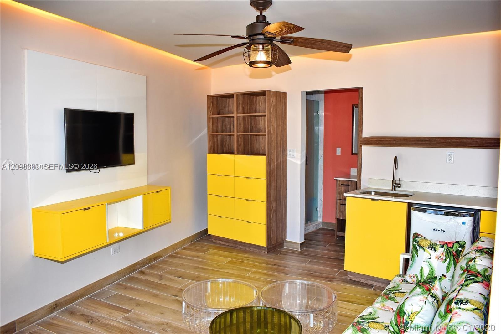 5055 Collins Ave, Miami Beach FL 33140 photo 2