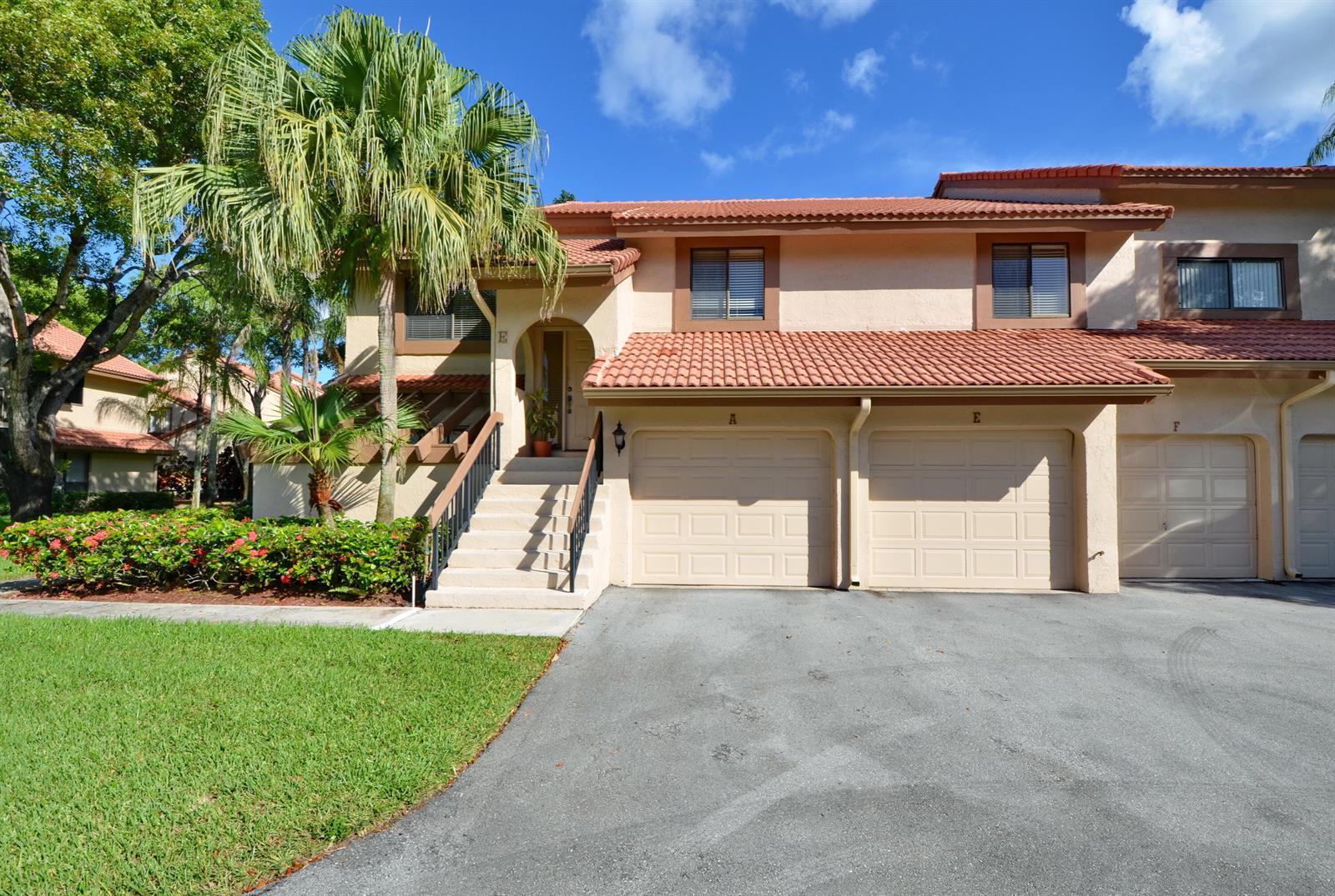 5621 Coach House Circle, Boca Raton FL 33486 photo 2
