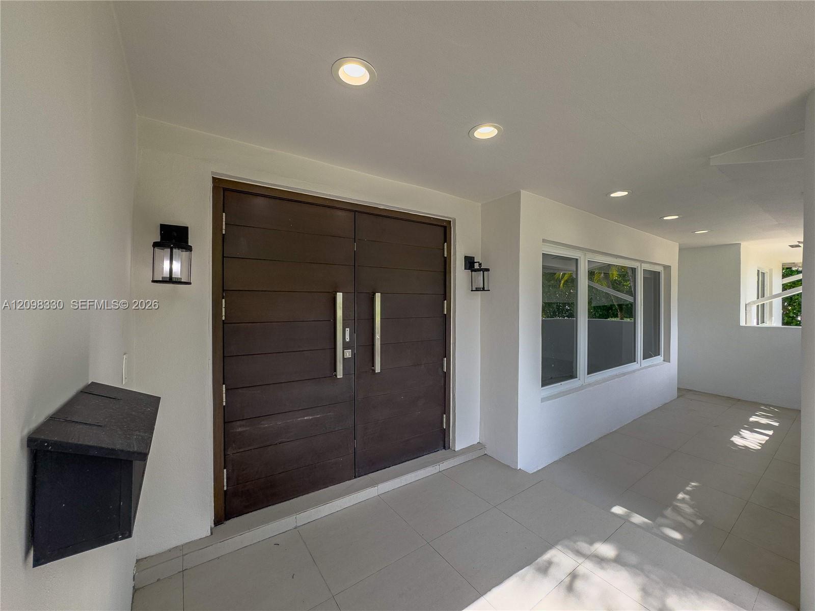 20405 NE 22nd Pl # 20405, Miami FL 33180 photo 3