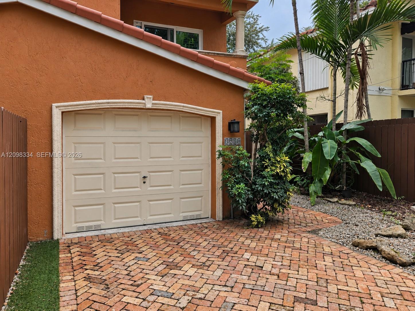 3280 Gifford Ln # 3280, Miami FL 33133 photo 2
