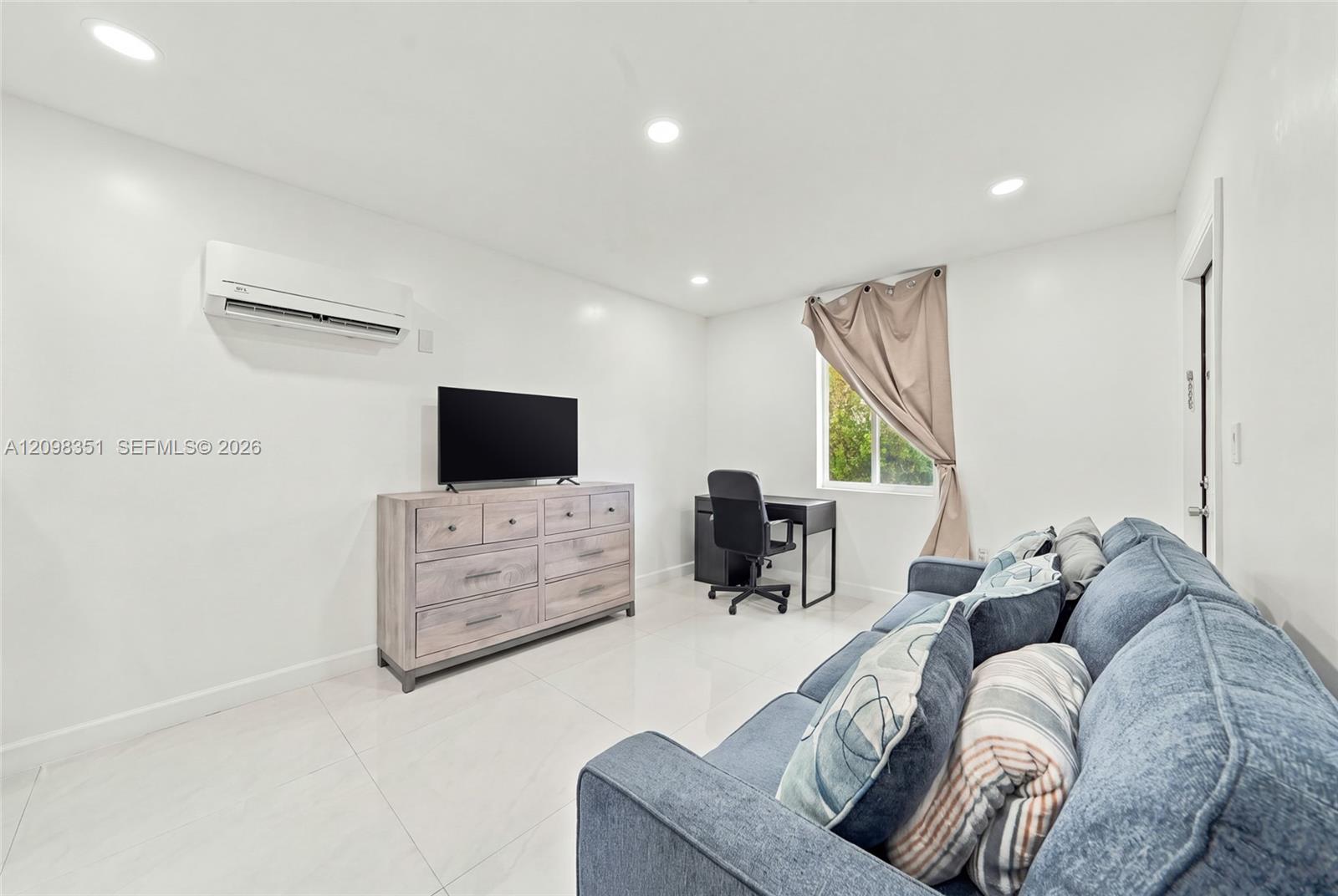 9731 NW 27th Ter # 1, Doral FL 33172 photo 4