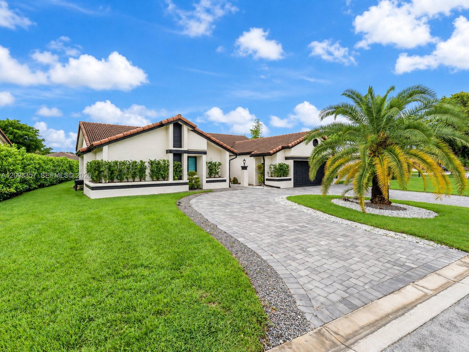11020 NW 5th Ct, Coral Springs FL 33071 photo 2
