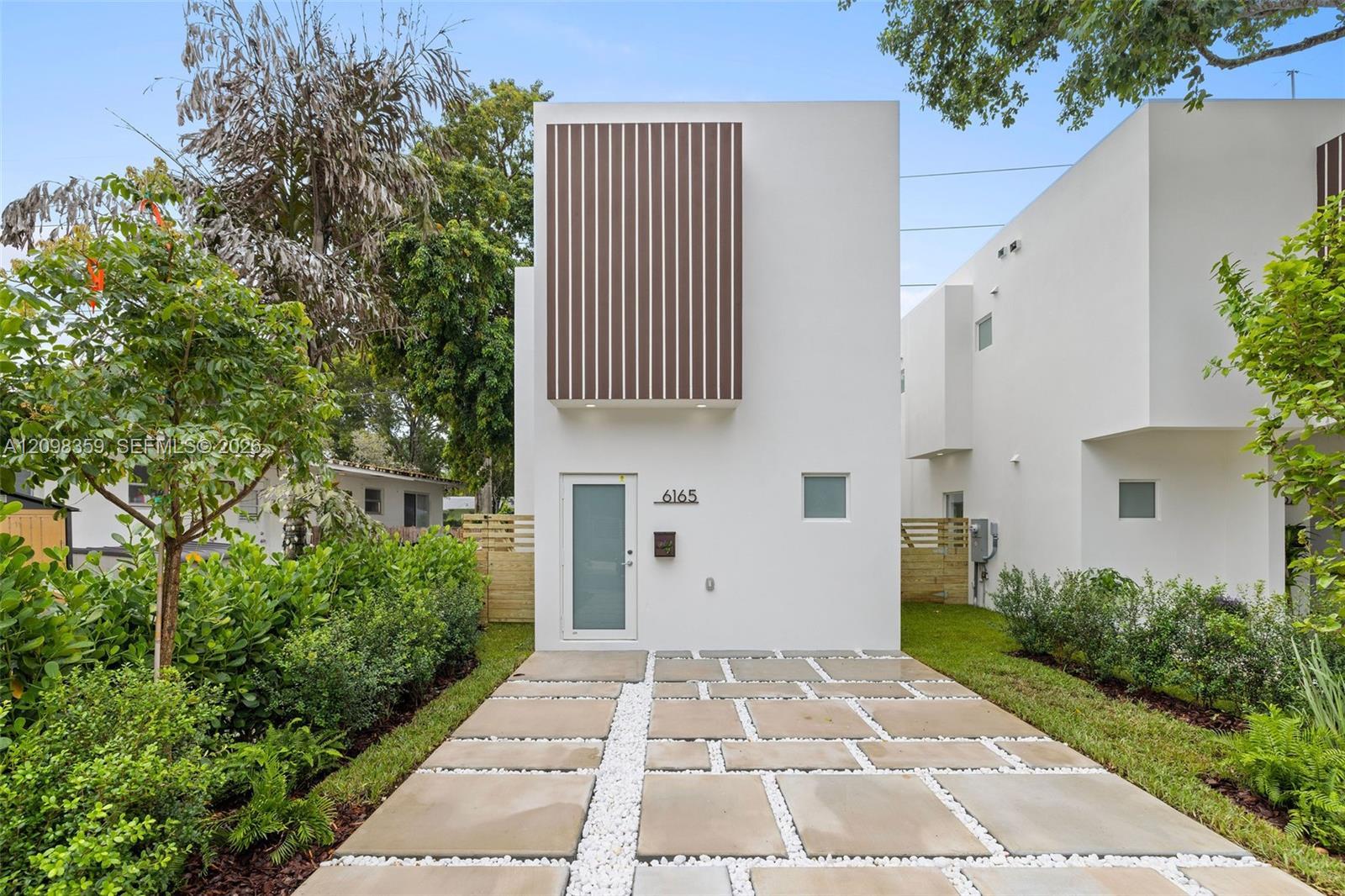 6165 SW 64th St, South Miami FL 33143 photo 3