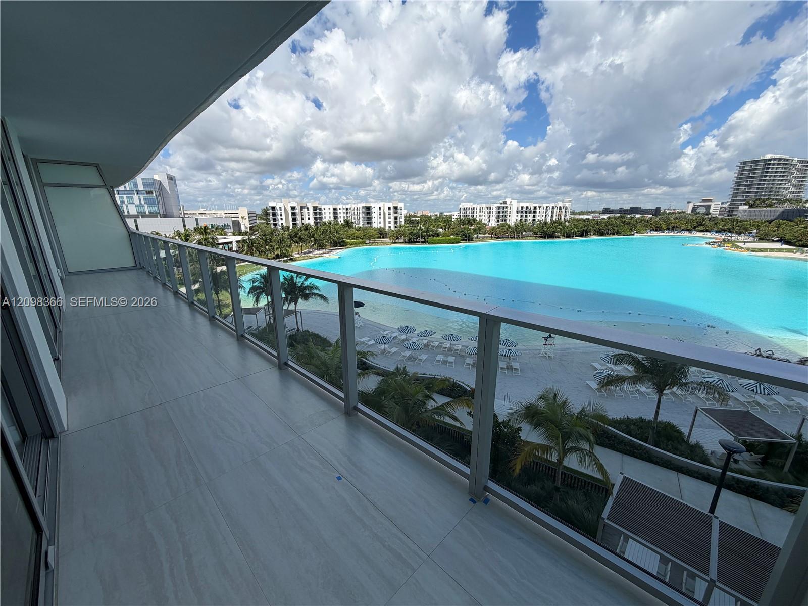2411 Laguna Cir # 408, North Miami FL 33181 photo 3