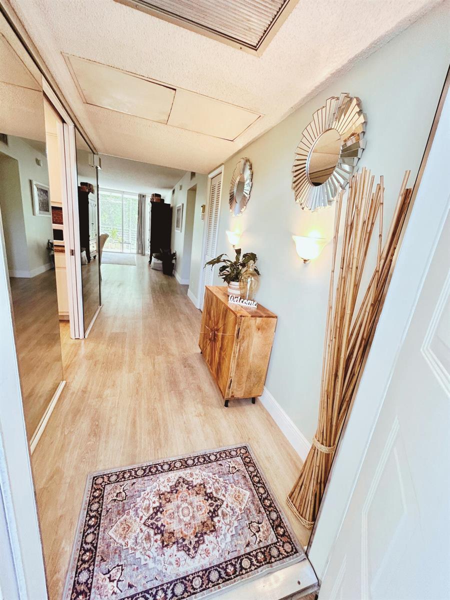 3850 OAKS CLUBHOUSE Drive # 305, Pompano Beach FL 33069 photo 2