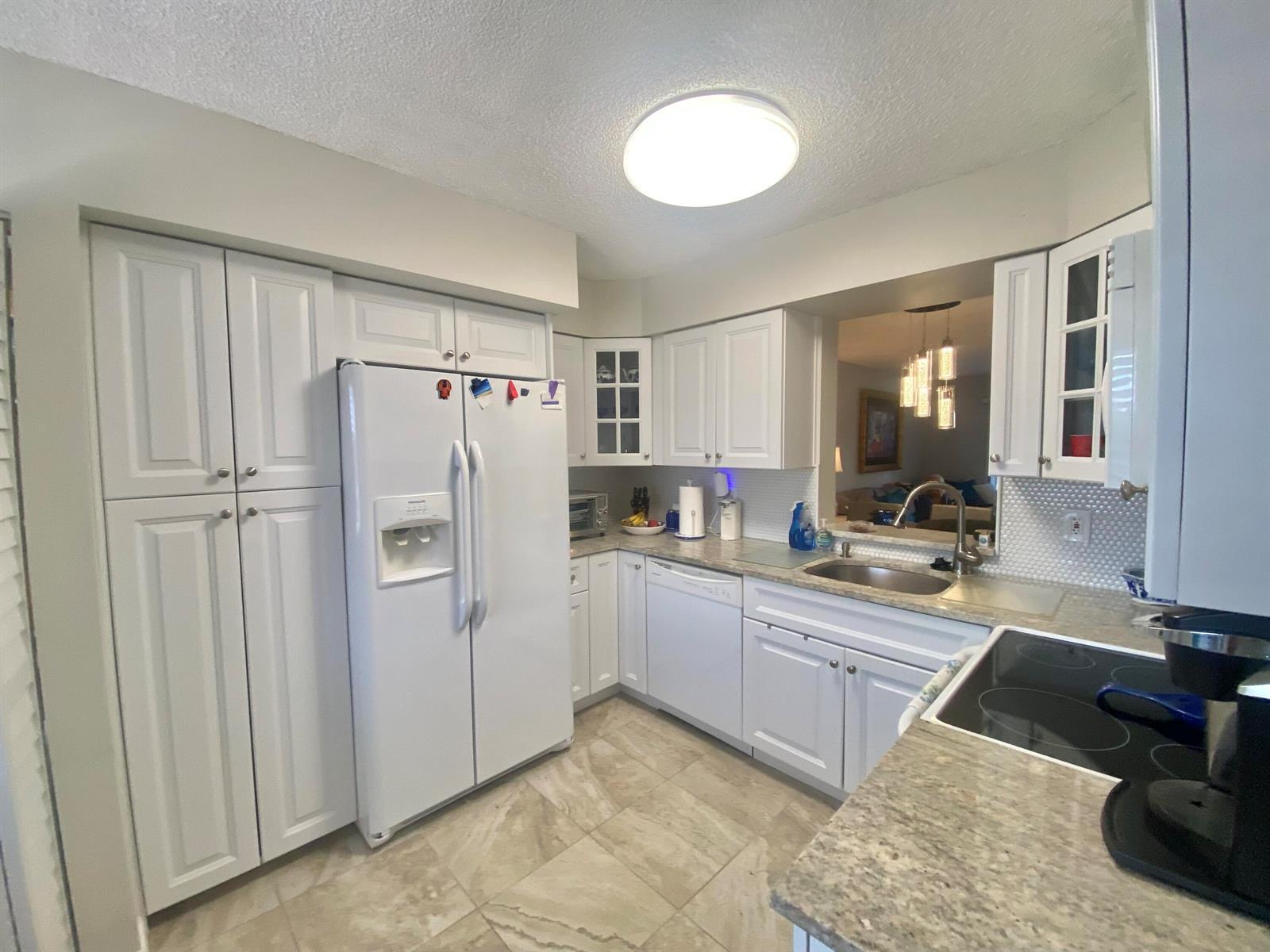 7281 Amberly Lane # 404, Delray Beach FL 33446