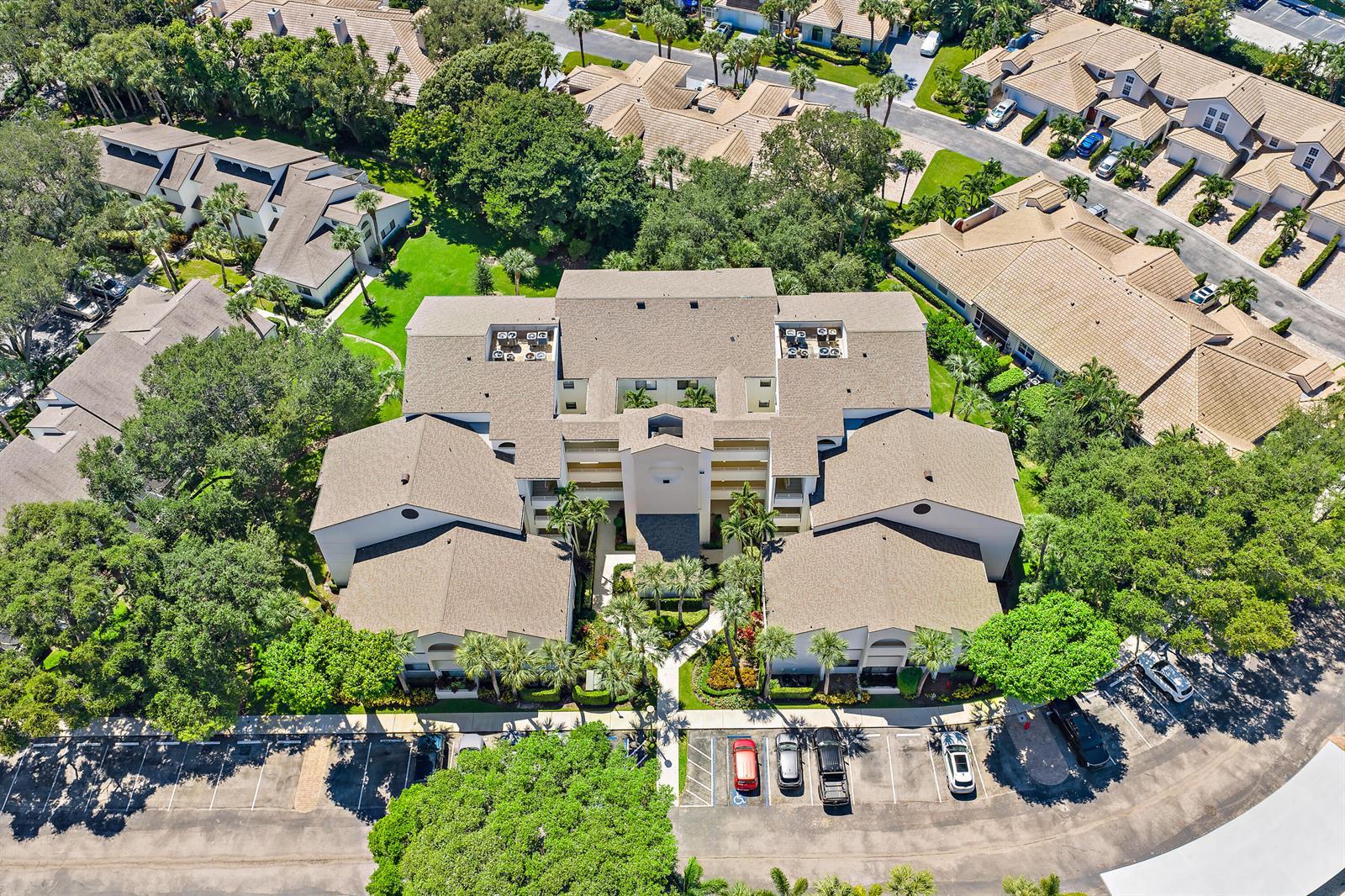326 OAK HARBOUR Drive # 326, Juno Beach FL 33408