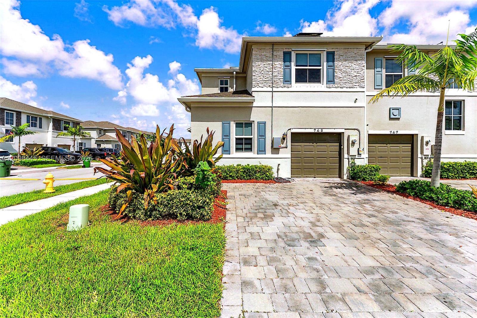 763 SE 18th St, Homestead FL 33034
