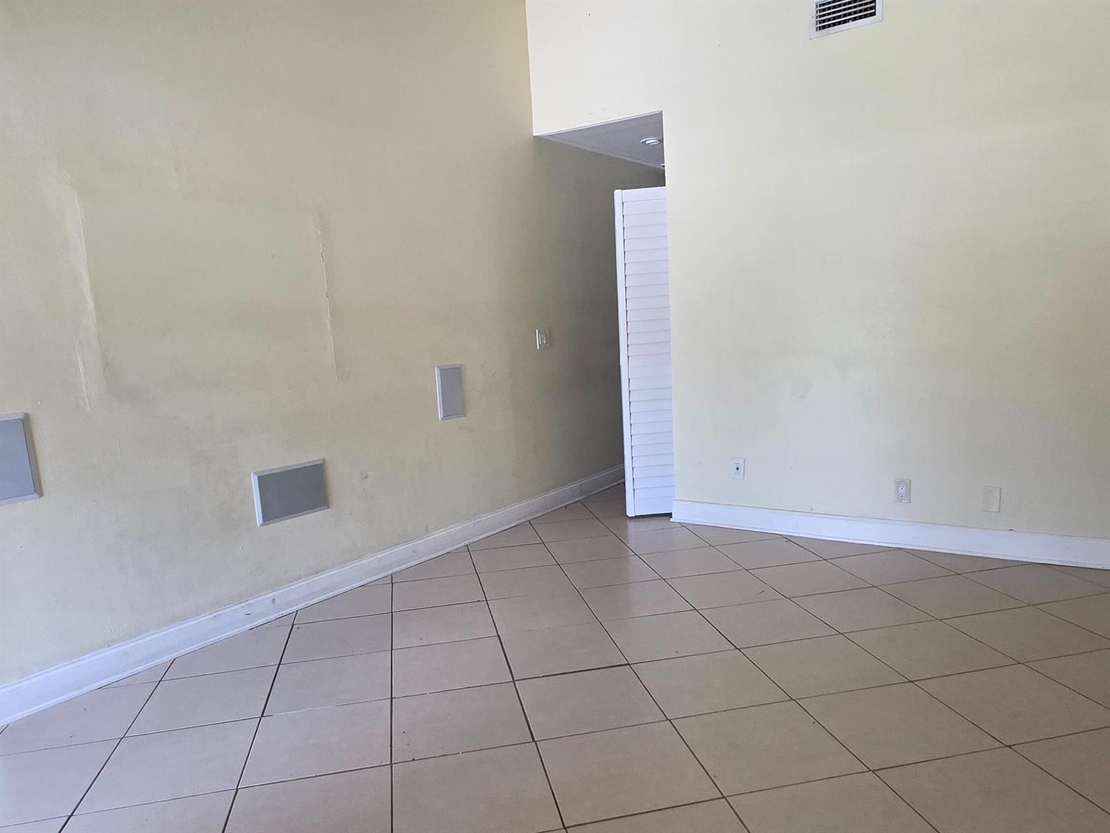 3774 MIL LAKE Court, FL 33463 photo 3