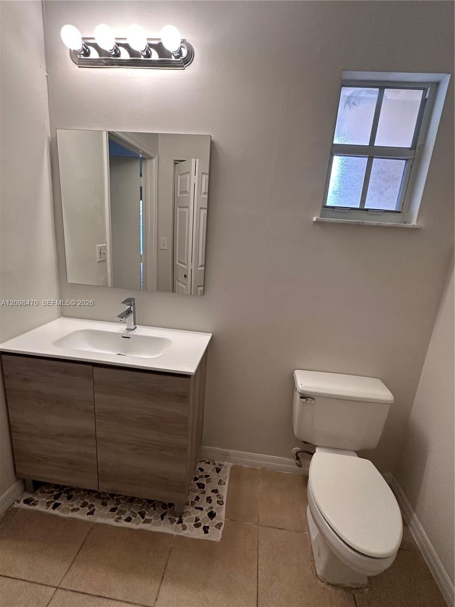 11810 NE 19th Dr # 9, North Miami FL 33181 photo 4