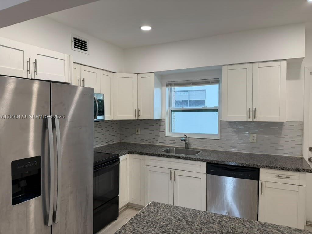 9780 Bay Harbor Ter # 7, Bay Harbor Islands FL 33154 photo 4