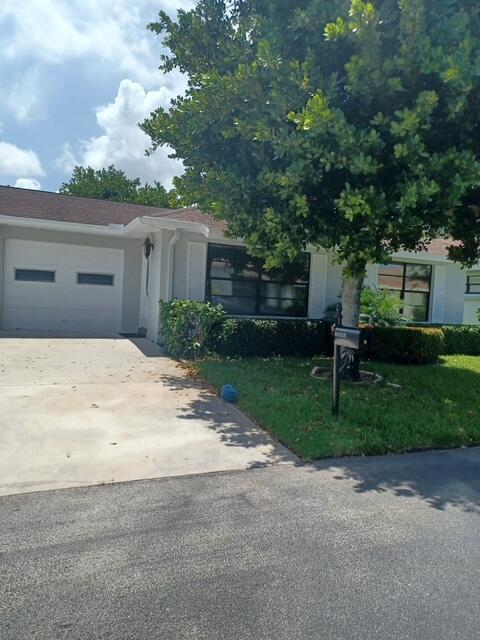 9825 Walnut Tree Way, Boynton Beach FL 33436 photo 2