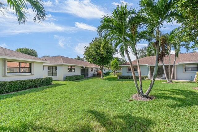 9825 Walnut Tree Way, Boynton Beach FL 33436 photo 3