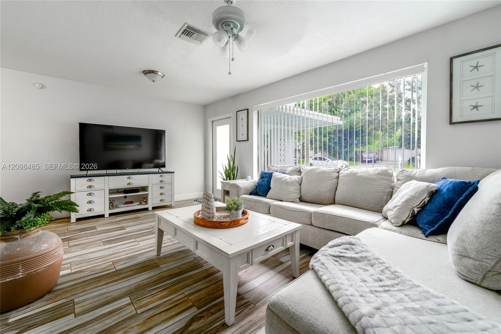 1101 E River Dr, Margate FL 33063 photo 5
