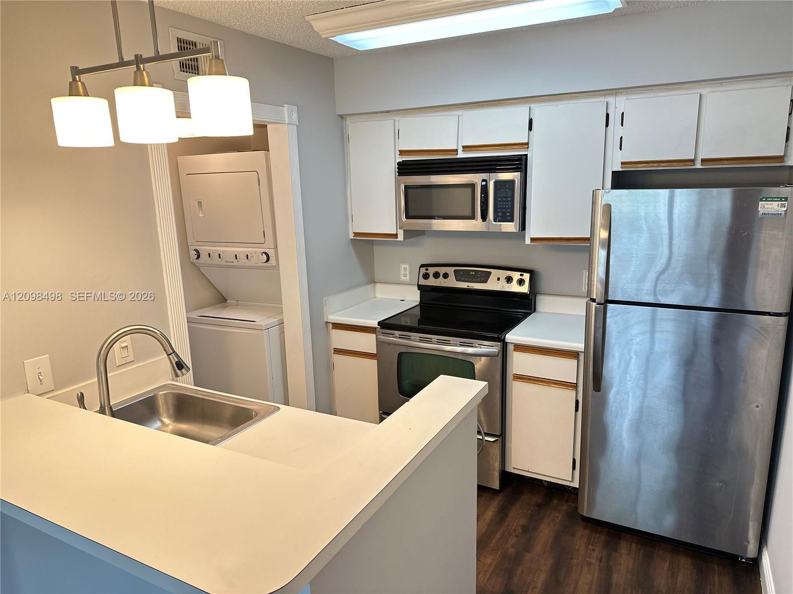 620 S Park Rd # 2, Hollywood FL 33021 photo 3