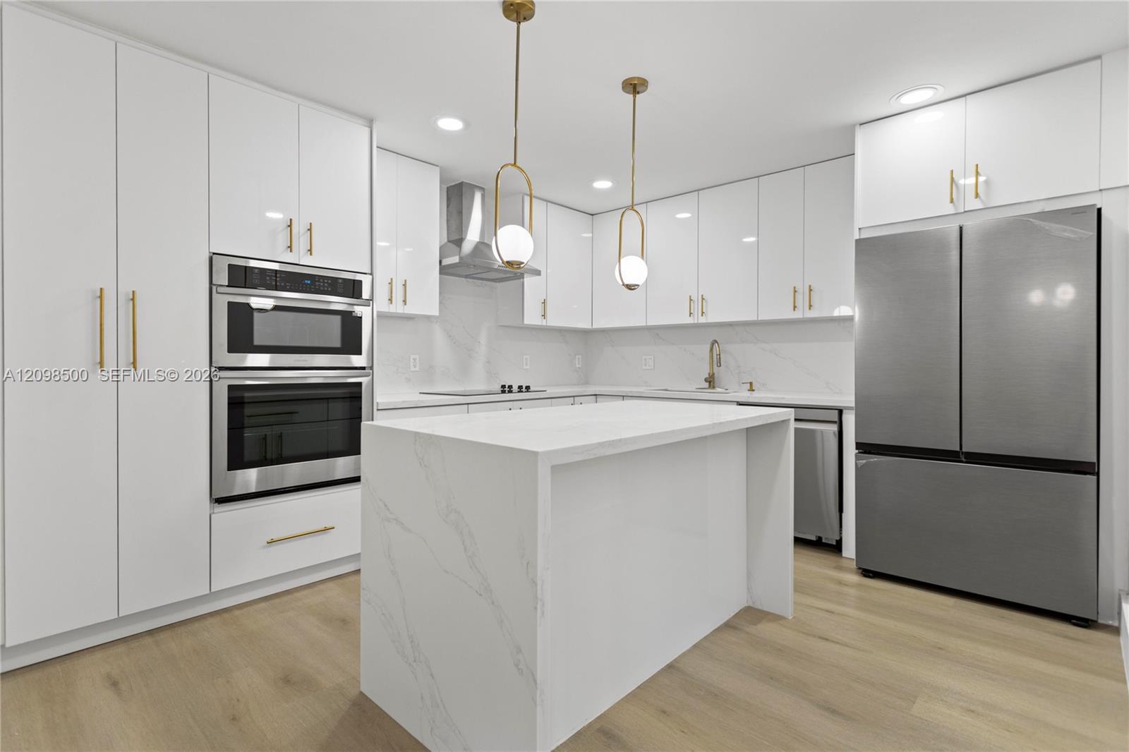 5401 Fillmore St, Hollywood FL 33021 photo 2