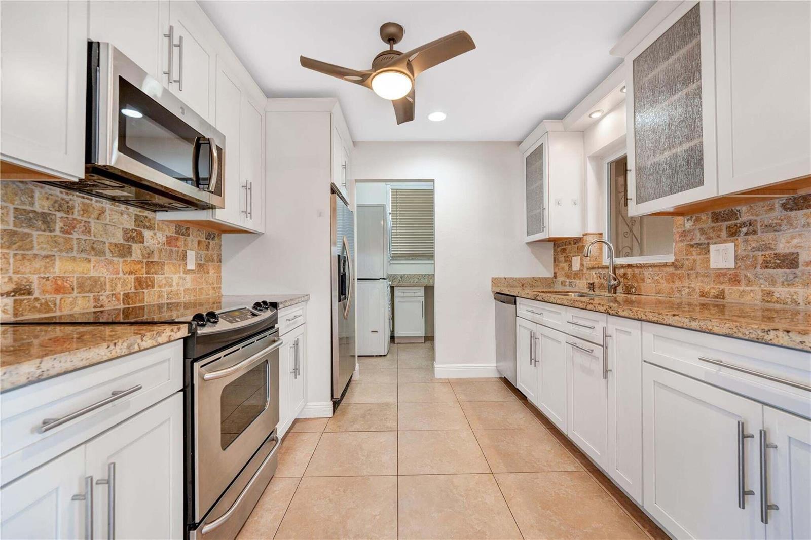 2142 NE 17th Avenue, Wilton Manors FL 33305 photo 4