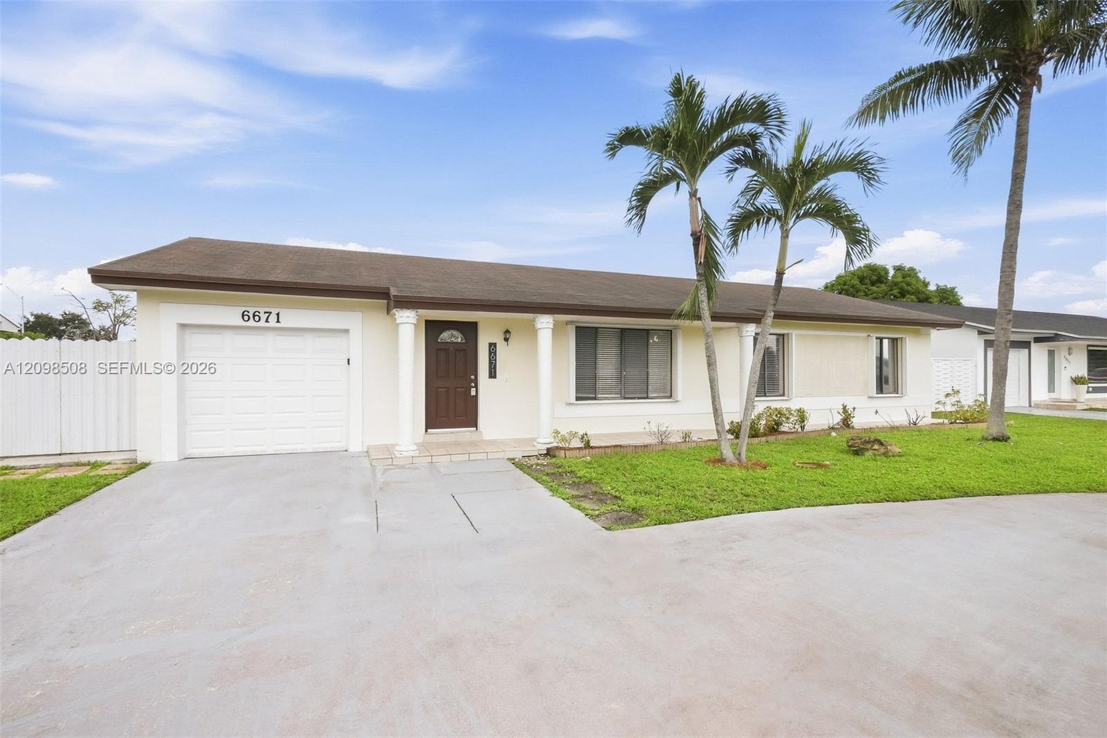 6671 NW 199th St, Hialeah FL 33015