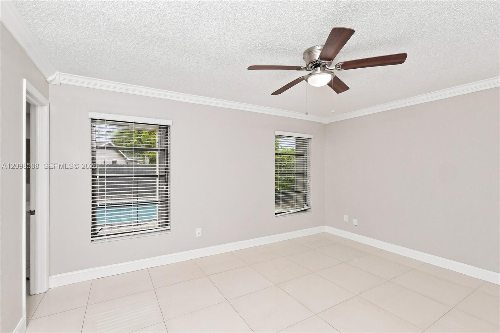 6671 NW 199th St, Hialeah FL 33015 photo 5