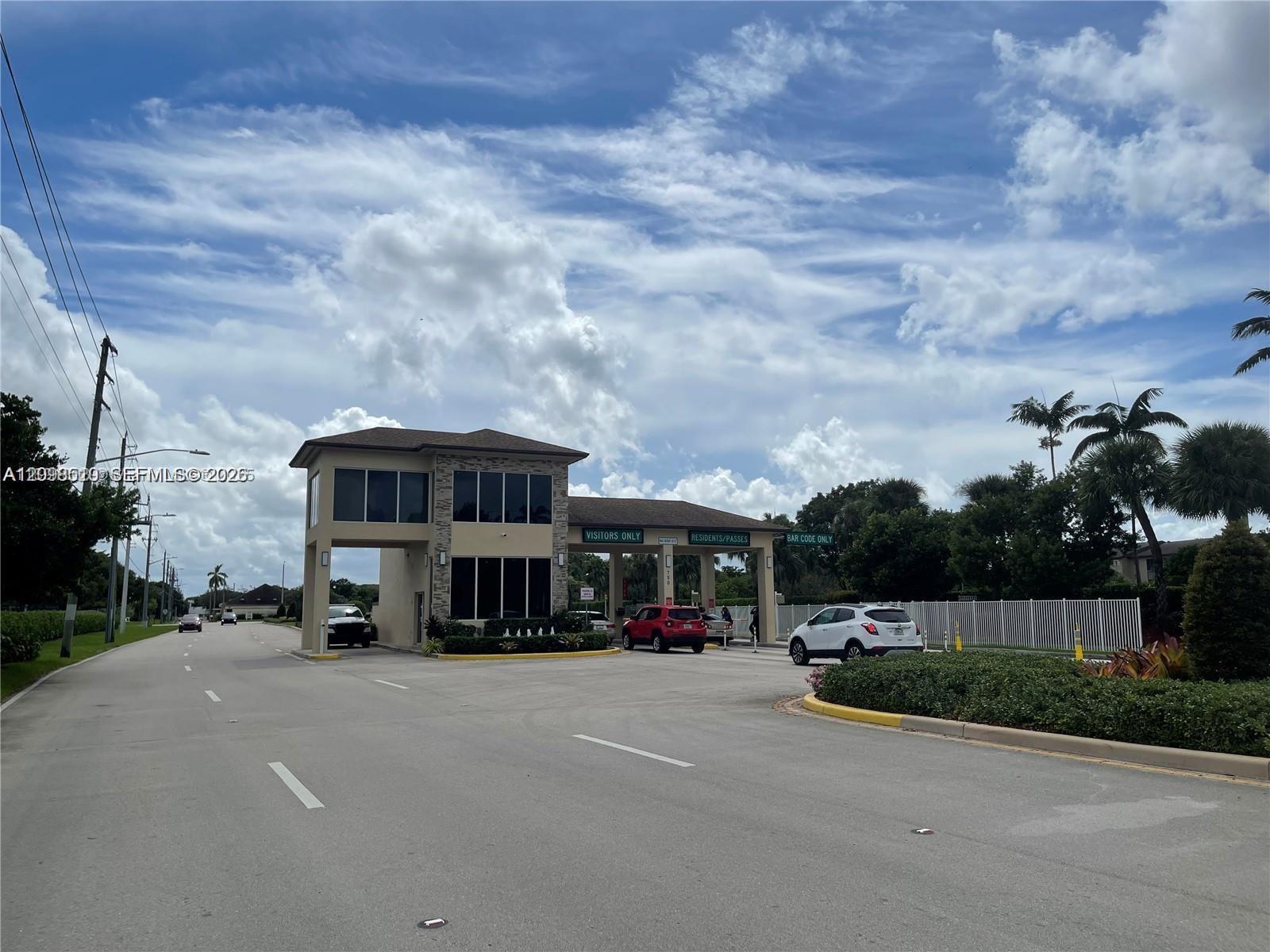 800 SW 142nd Ave # 104N, Pembroke Pines FL 33027 photo 3