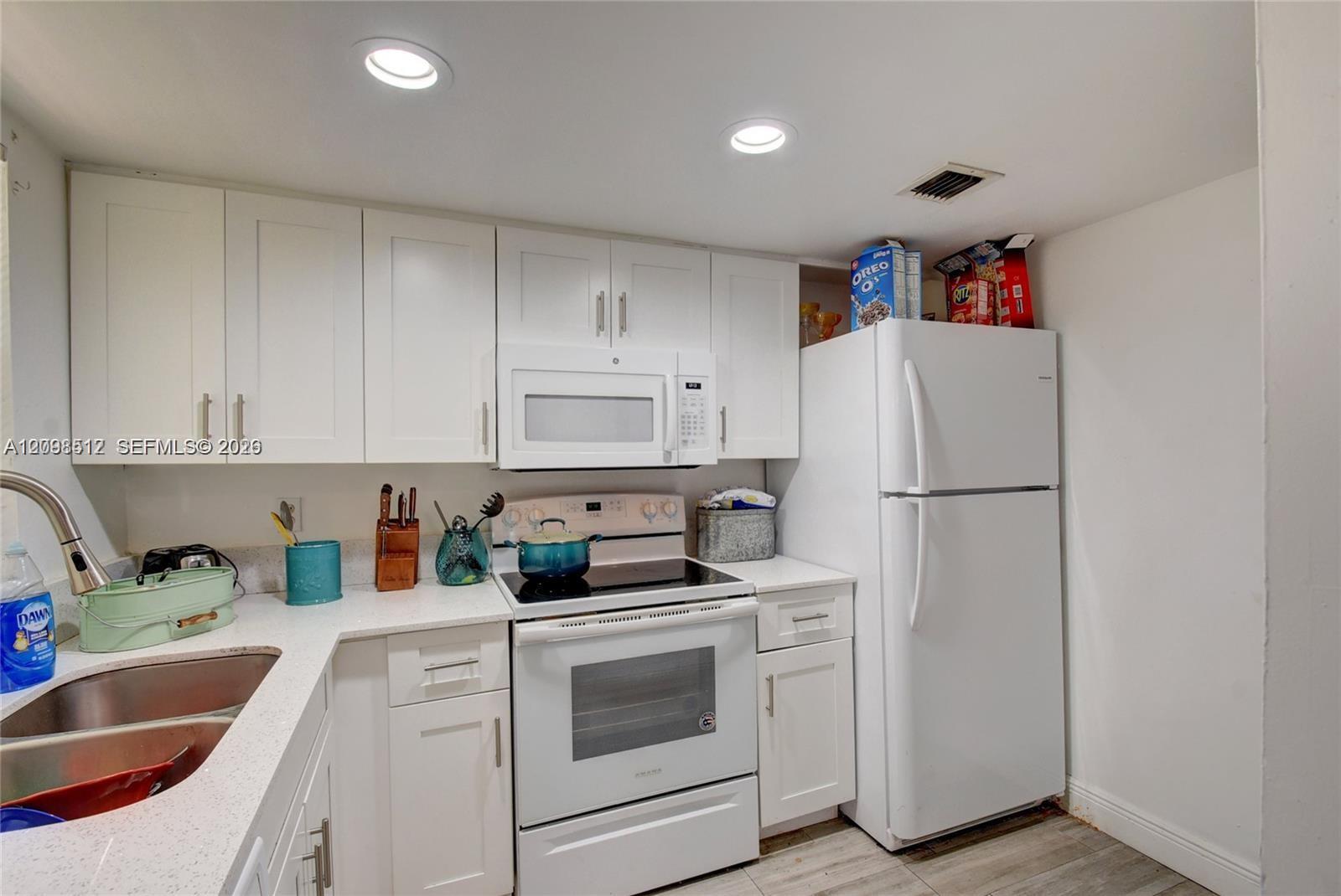7831 NW 44th Ct # 7833, Coral Springs FL 33065 photo 3