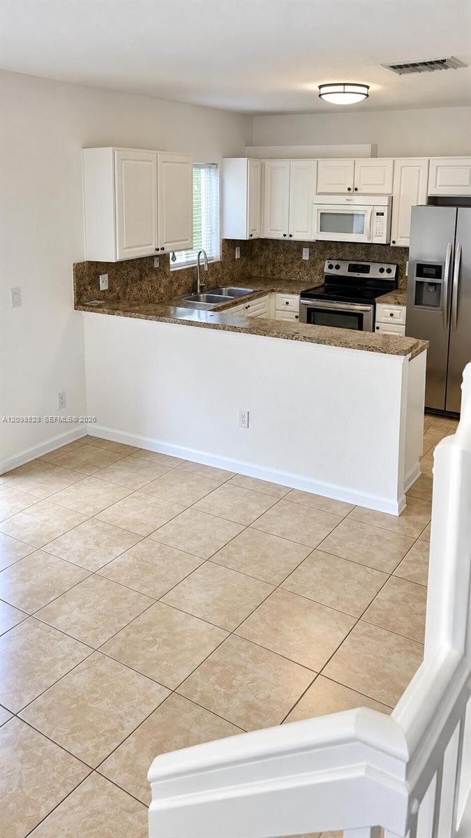 18951 SW 113th Pl, Miami FL 33157 photo 3