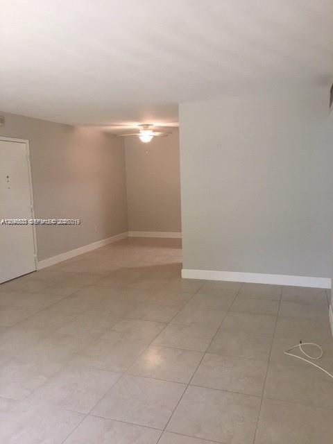 7975 SW 86th St # 207, Miami FL 33143 photo 3