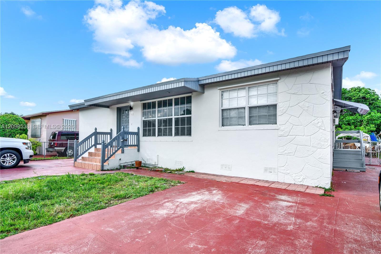 951 W 30th St, Hialeah FL 33012 photo 2