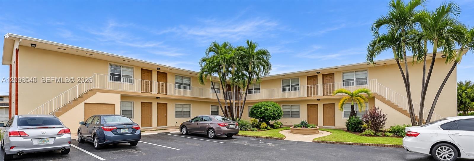 111 SE 4th Ave # 7, Hallandale Beach FL 33009