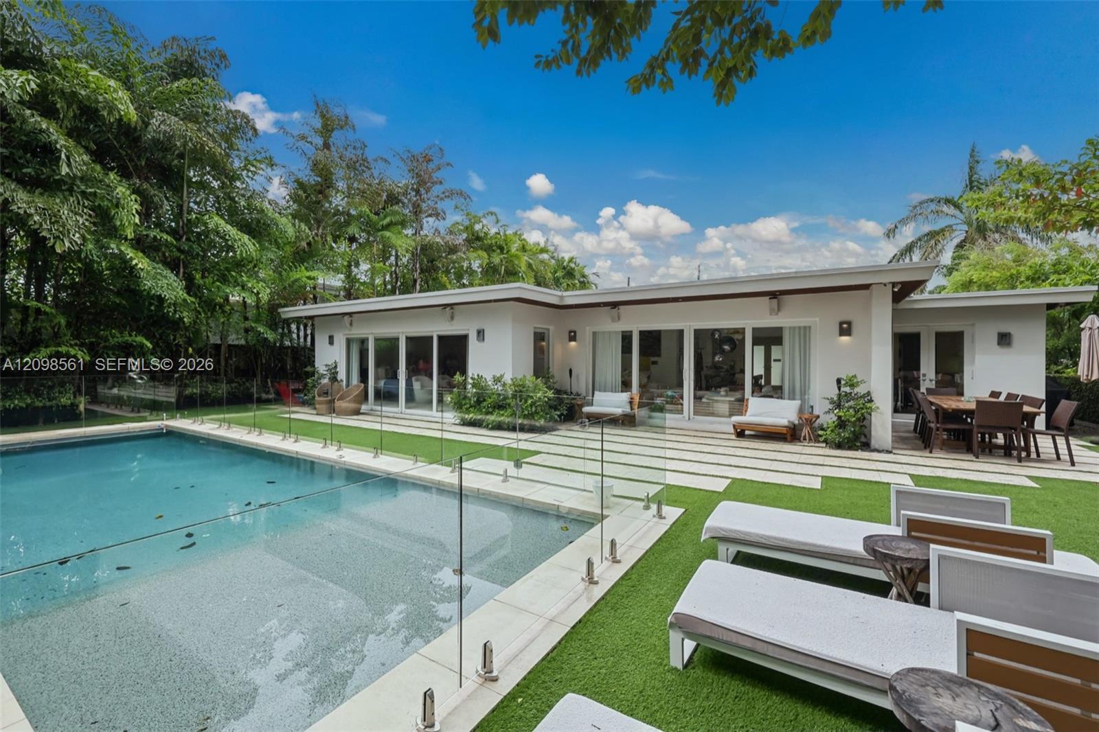 5815 N Bay Rd, Miami Beach FL 33140 photo 3