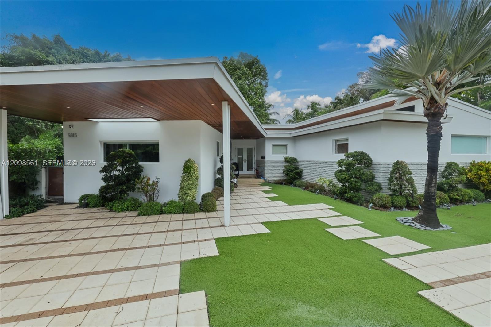 5815 N Bay Rd, Miami Beach FL 33140 photo 4
